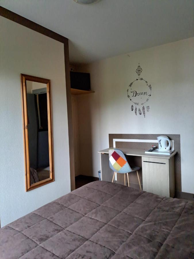 Le Petit Pecheur Hotel Saint-Florent-le-Vieil Ngoại thất bức ảnh
