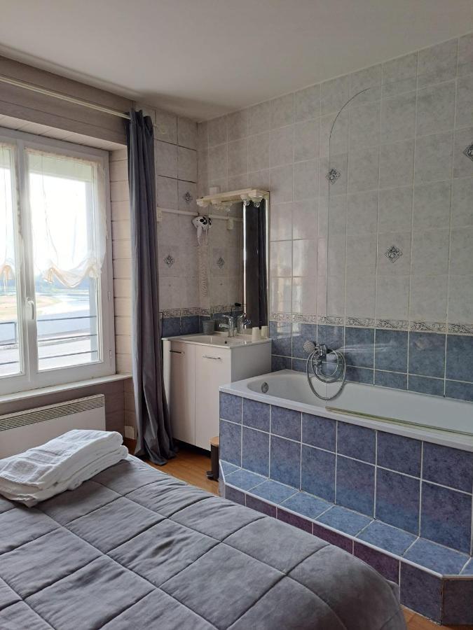 Le Petit Pecheur Hotel Saint-Florent-le-Vieil Ngoại thất bức ảnh