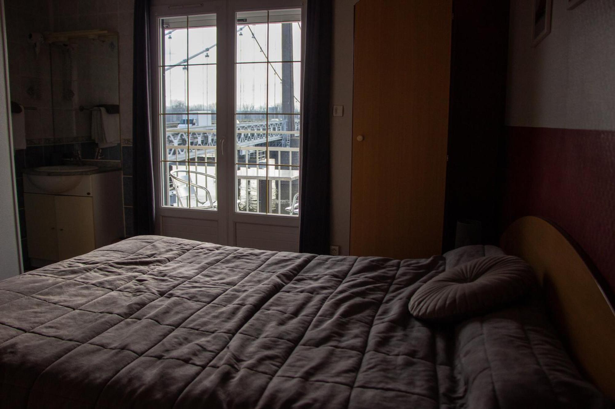 Le Petit Pecheur Hotel Saint-Florent-le-Vieil Ngoại thất bức ảnh