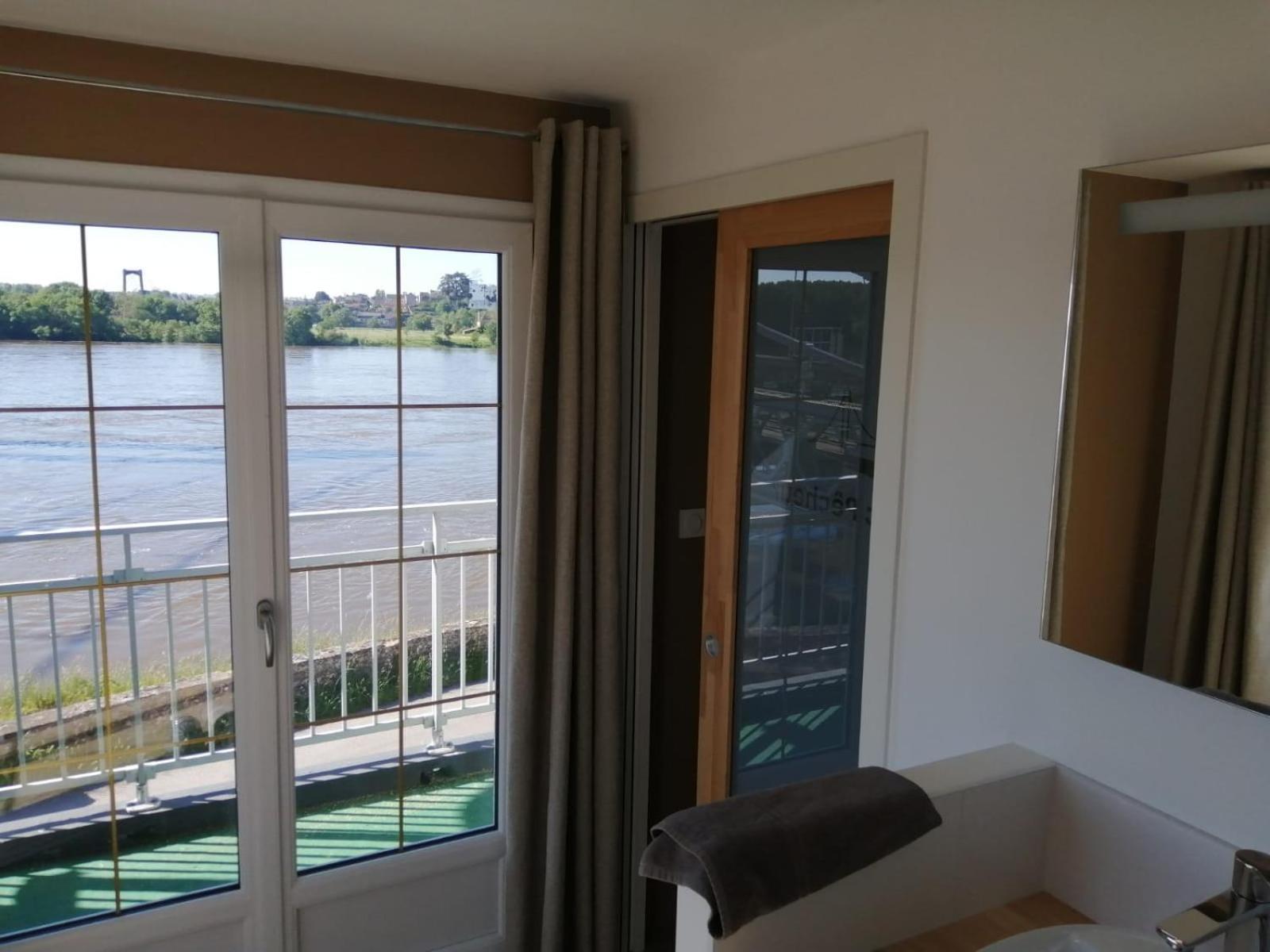 Le Petit Pecheur Hotel Saint-Florent-le-Vieil Ngoại thất bức ảnh