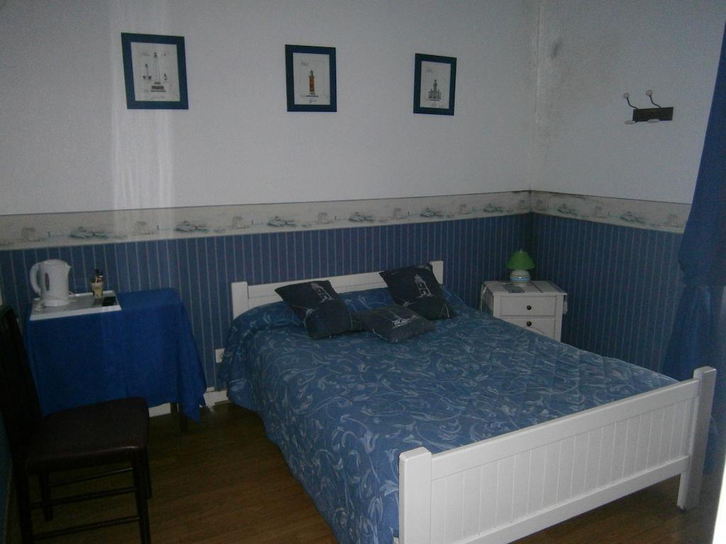 Le Petit Pecheur Hotel Saint-Florent-le-Vieil Ngoại thất bức ảnh